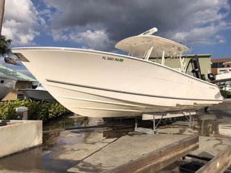 34' Cobia 2015 Yacht For Sale